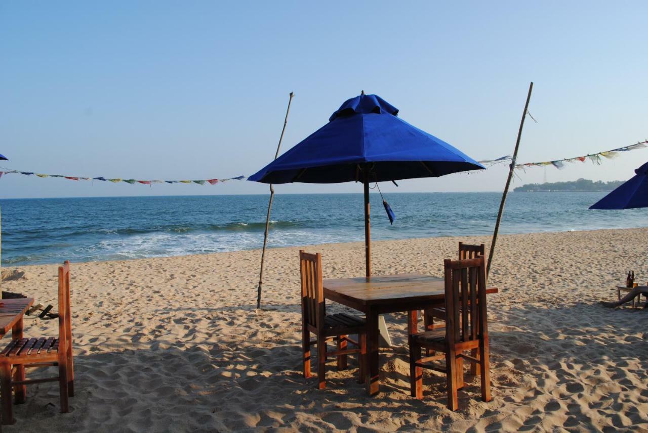 Asha Beach & Spa 탕갈레 외부 사진